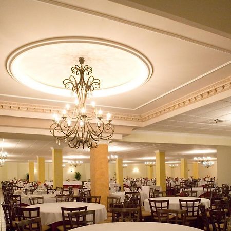 Hotel-Restaurante Cerrillo San Marcos Diezma Екстериор снимка