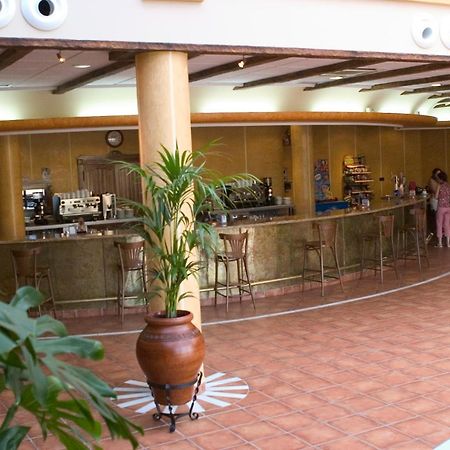 Hotel-Restaurante Cerrillo San Marcos Diezma Екстериор снимка