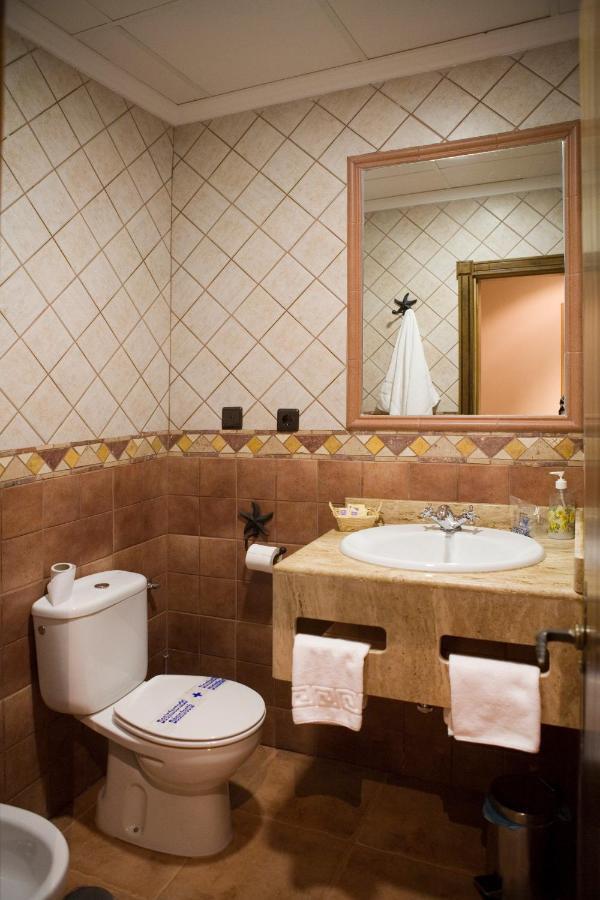 Hotel-Restaurante Cerrillo San Marcos Diezma Екстериор снимка