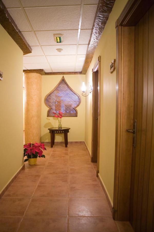 Hotel-Restaurante Cerrillo San Marcos Diezma Екстериор снимка